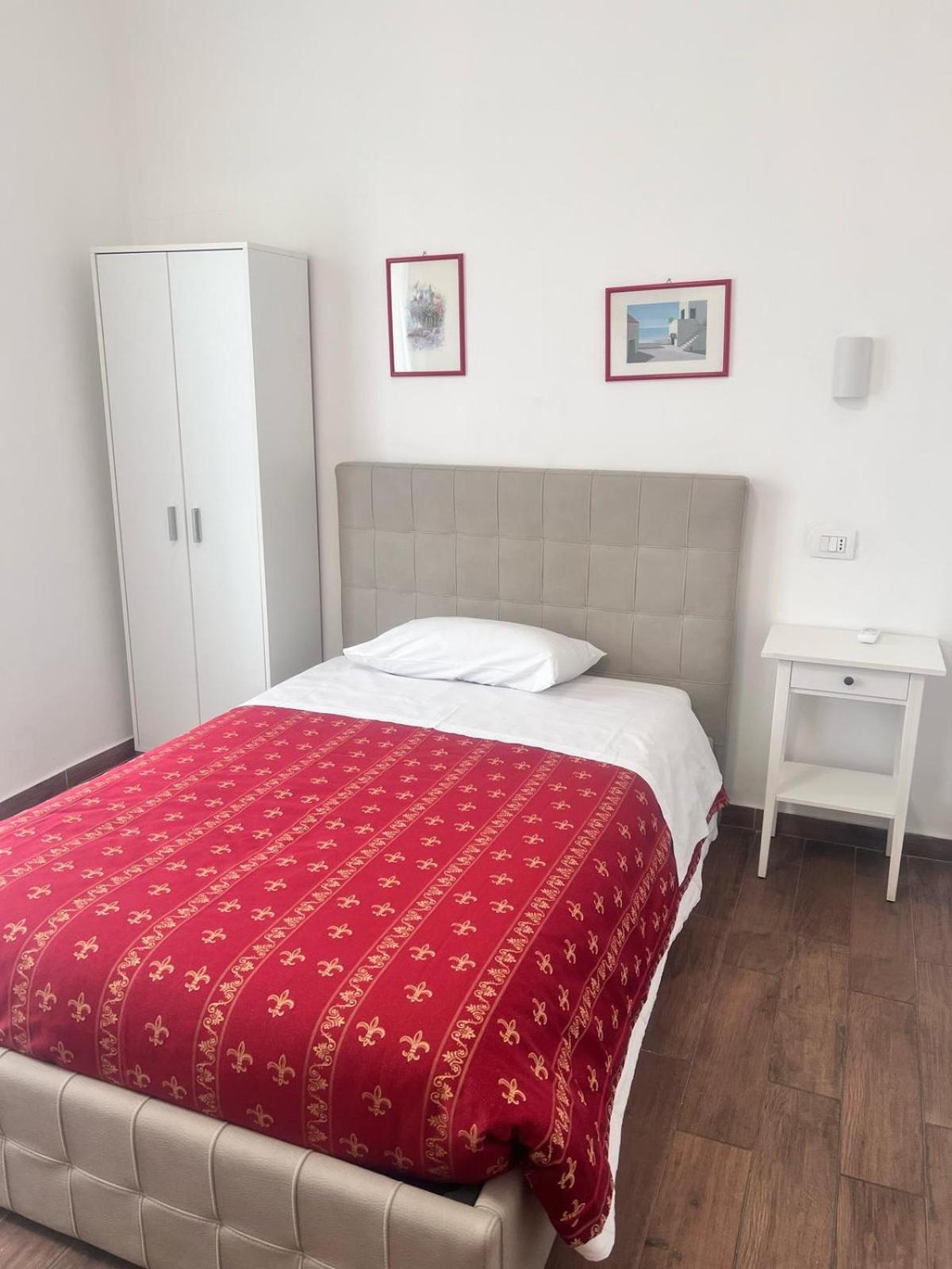 Alo Alo Albergo Casteggio Buitenkant foto